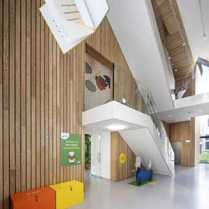 Holzdecken und -wände im Nijntje Museum